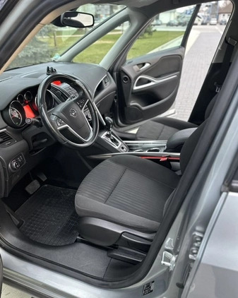 Opel Zafira cena 33900 przebieg: 144000, rok produkcji 2012 z Łomża małe 301
